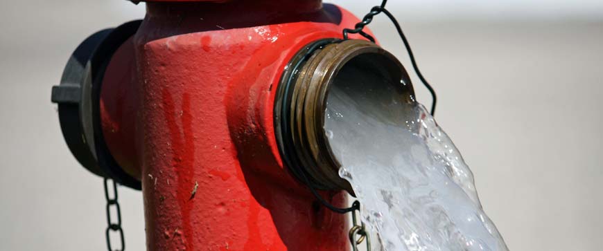 How to Safely Install a Hydrant Blog Post Featured Image